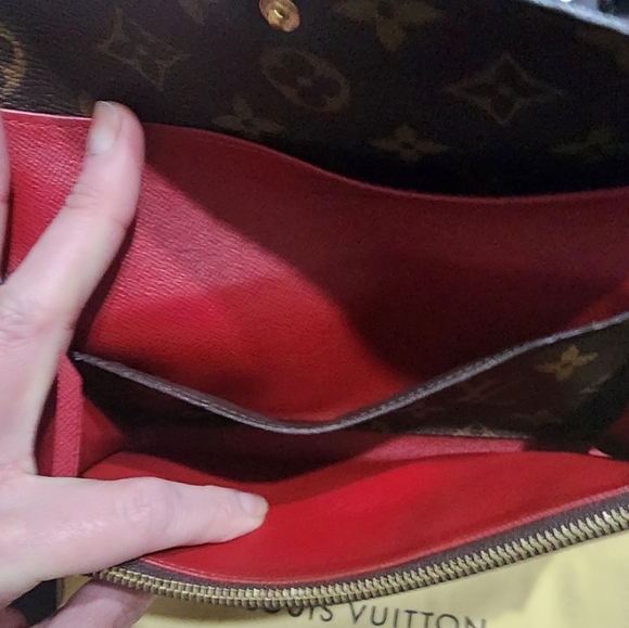 Louis Vuitton Wallet - Picture 8 of 14